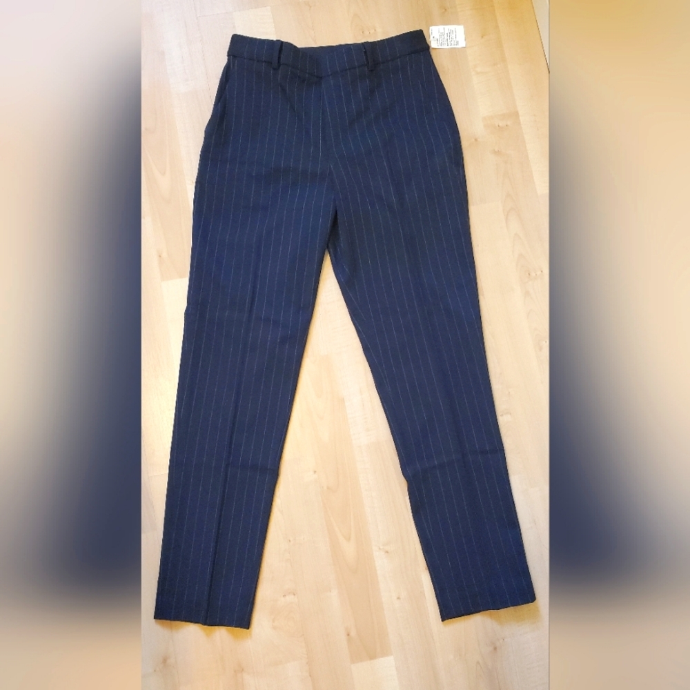 NWT Uniqlo navy blue pinstripe straight tapered trousers